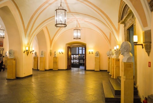 Stary Ratusz, Hala Mieszczańska