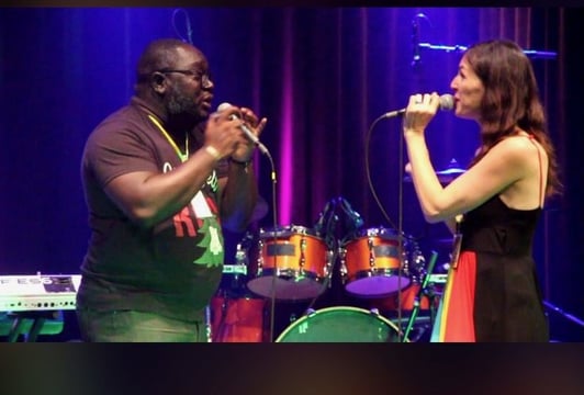 Afro Live! - Zatrzymać lato 9 października we Wrocławiu- BLUEVEREST Koncertowo