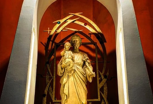 Ołtarz towarzyszący w Kościele Józefa Rzemieślnika we Wrocławiu
