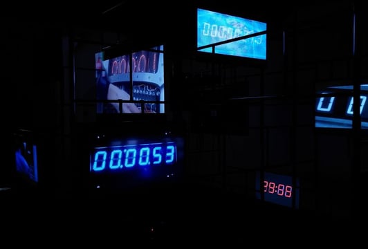 Galeria Entopia_Marcin Derda_23:59_instalacja3