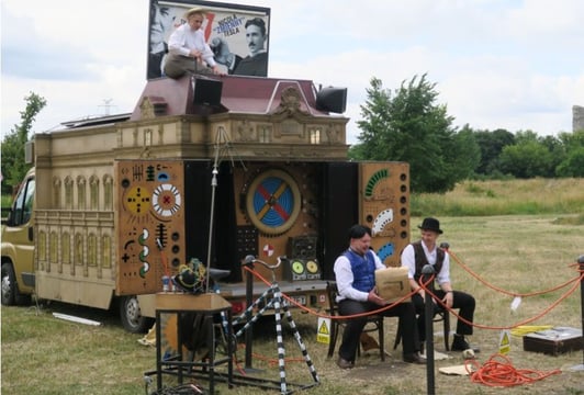 Bajkobus na Bazarze Dawna Pralnia