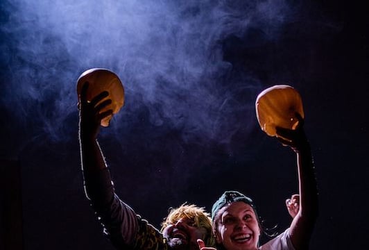 Szekspir Fight Show Arena | Układ Formalny