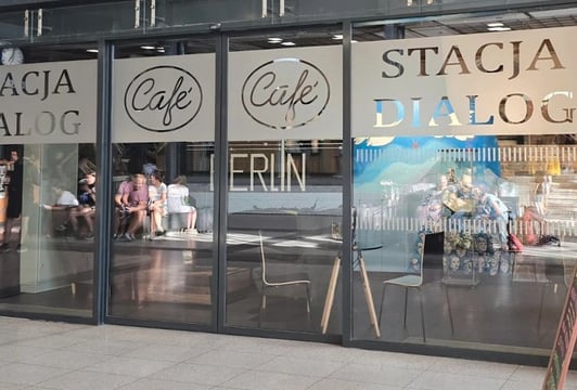 Zapraszamy na kawę do Stacji Dialog. Twoja obecność naprawdę ma znaczenie!
