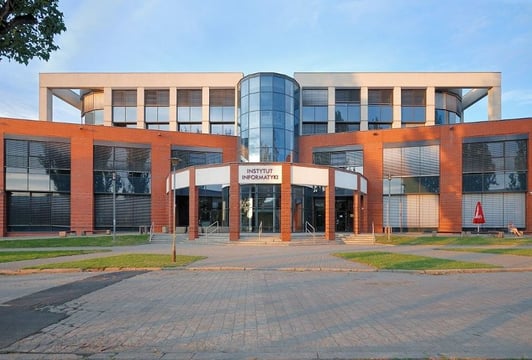 Instytut Informatyki Uniwersytetu Wrocławskiego przy ulicy Fryderyka Joliot-Curie 15, autorzy projektu: Jerzy Modlinger i Marek Wołyniec, 2004-2006