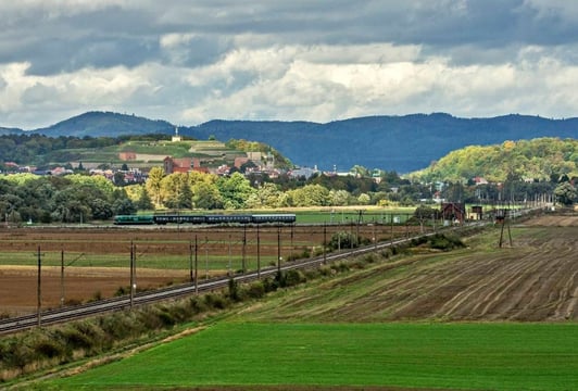 Kolejowe szlaki Dolnego Śląska: Pociągiem w Góry Sowie i do Kłodzka oraz Polanicy-Zdroju 03.05.2026