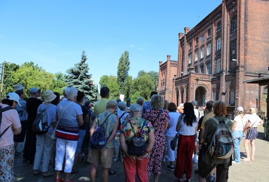 Przez Nadodrze i Kleczków - (Nie)oczywisty spacer z przewodnikiem