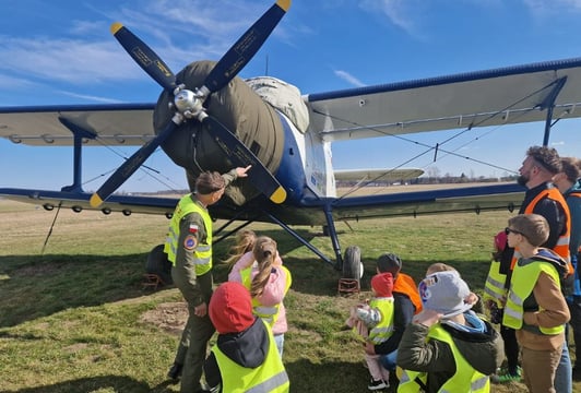 RODZINNA WYCIECZKA EDUKACYJNA NA PODWROCŁAWSKIM LOTNISKU SPORTOWYM MIROSŁAWICE+WYMIANA KART POKEMON