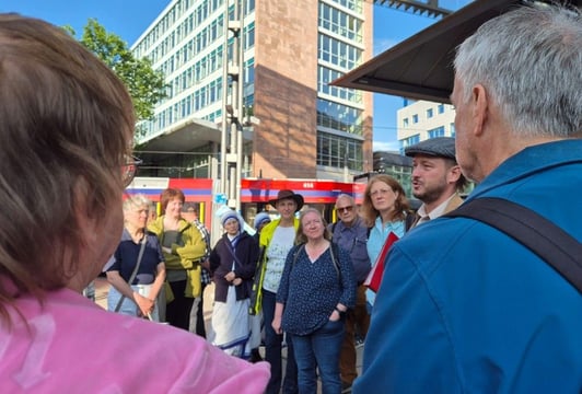 na jednym ze spacerów z liderem projektu Markiem Kosendiakiem
