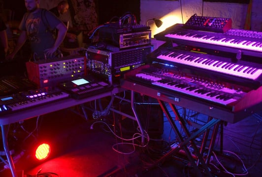 Powrót do Przeszłości – Retro Komputery, Gry i koncerty muzyki Chiptune!