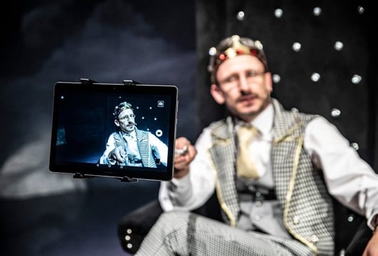 Ile żab waży księżyc | 5+