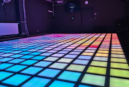 Pixel by No Limits – interaktywna podłoga LED we Wrocławiu