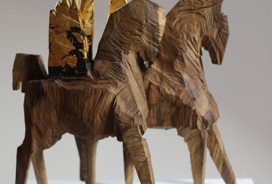 z cyklu Koniki Beskidzkie - Pegazy z Krowodrzy - 2024 - 37 x 33 x 11 cm, 37 x 28 x 11. orzech