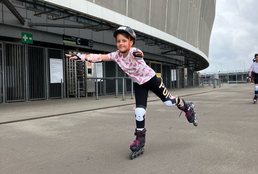 Wrocław Rolkuje: Letnia Półkolonia Rolkarska 2026 w Tarczyński Arena!