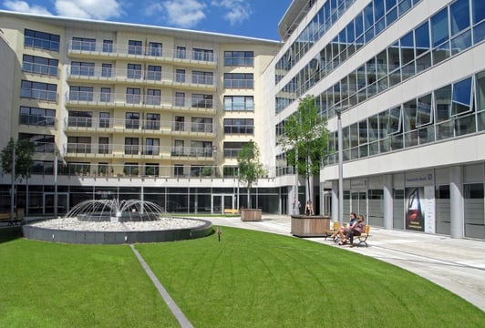 Kompleks biurowo-usługowy Bema Plaza, autorzy: pracownia Konior & Partners Architects, 2006-2008