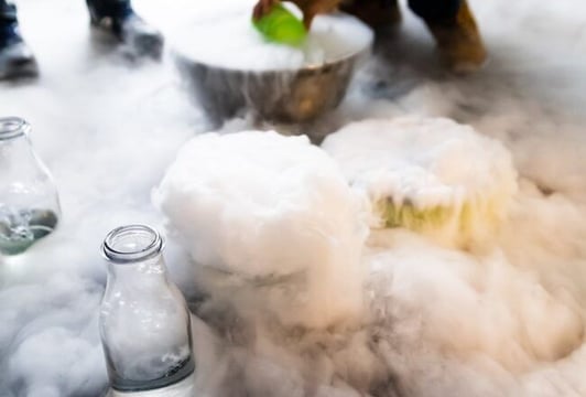 Karnawał Superbohaterów – Nocowanka w Krzywym Kominie dla Dzieci 5-11 lat