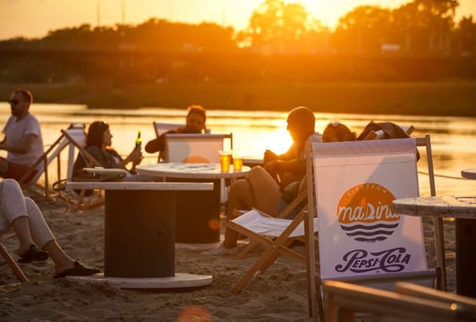 Marina Kleczków – beach bar