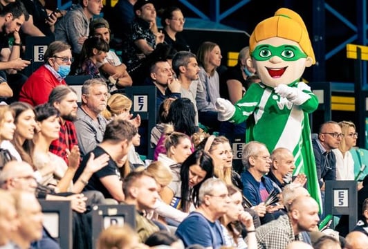 Polski kobiecy klub siatkarski z Wrocławia. Obecnie zespół występuje w rozgrywkach Ligi Siatkówki Kobiet.