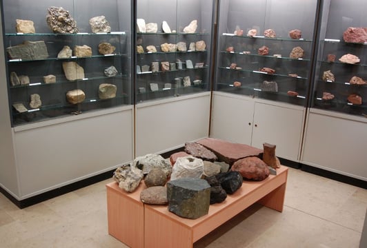 Dobranocka – Muzeum Geologiczne im. Henryka Teisseyre