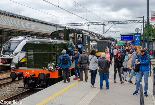 Wystawa taboru kolejowego z okazji 180-lecia kolei na Ziemiach Polskich