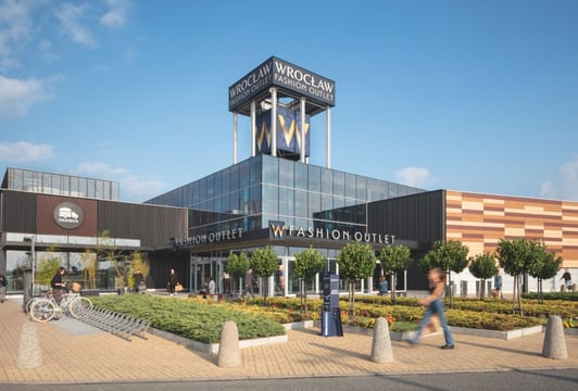 Wszystkie ręce na pokład. Mobilny punkt RCKiK przy Wrocław Fashion Outlet