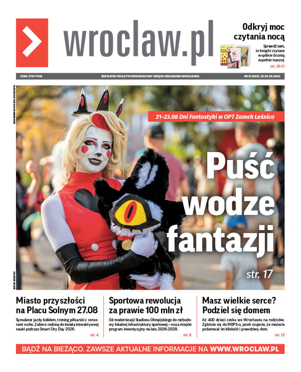 Zdjecie okładki biuletynu - Zdjęcie przedstawia pierwszą stronę biuletynu wroclaw.pl  z dużym zdjęciem osoby w cosplayu postaci Charlie Morningstar z serialu „Hazbin Hotel”, trzymającej maskotkę i promującej Dni Fantastyki w Leśnicy