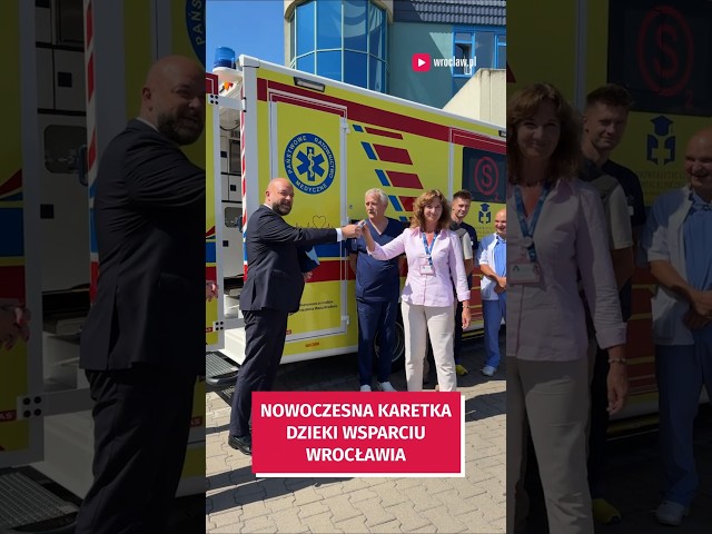 Wideo - Nowoczesna karetka dla szpitala przy ul. Borowskiej. Jest prawie, jak oddział na kołach #wroclaw