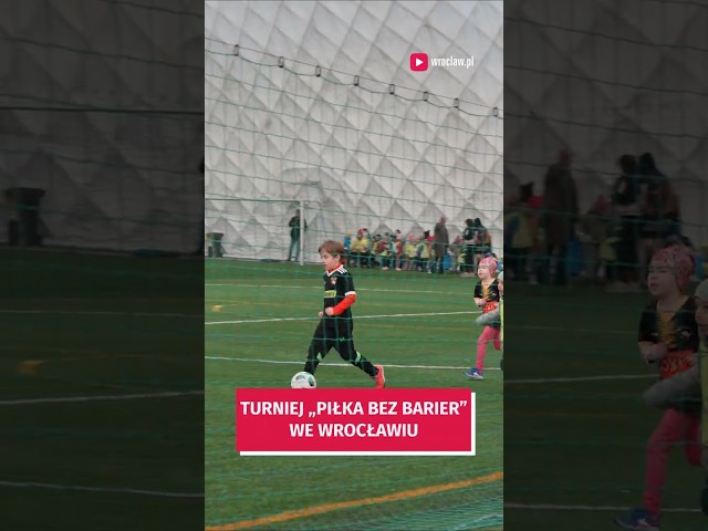 Wideo - Wyjątkowy turniej, dla wyjątkowych zawodników. "Piłka bez barier"