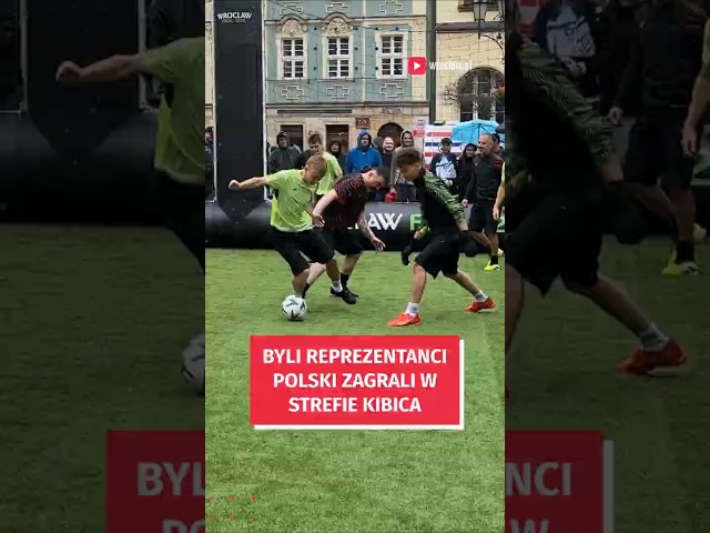 Wideo - Byli piłkarze reprezentacji Polski zagrali w strefie kibica z młodzieżą i przegrali!