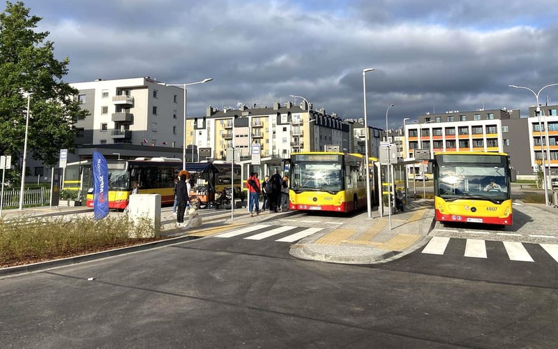 Nowa pętla "Jagodno P+R" to początek (lub koniec) nowej trasy autobusowej. O poranku MPK rozdawało pasażerom ulotki i kawę