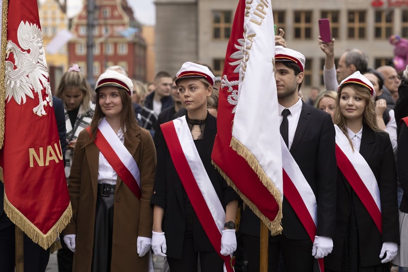 Uroczysta inauguracja roku akademickiego 2022 w Auli Leopoldyńskiej i Gaudeamus igitur na wrocławskim Rynku