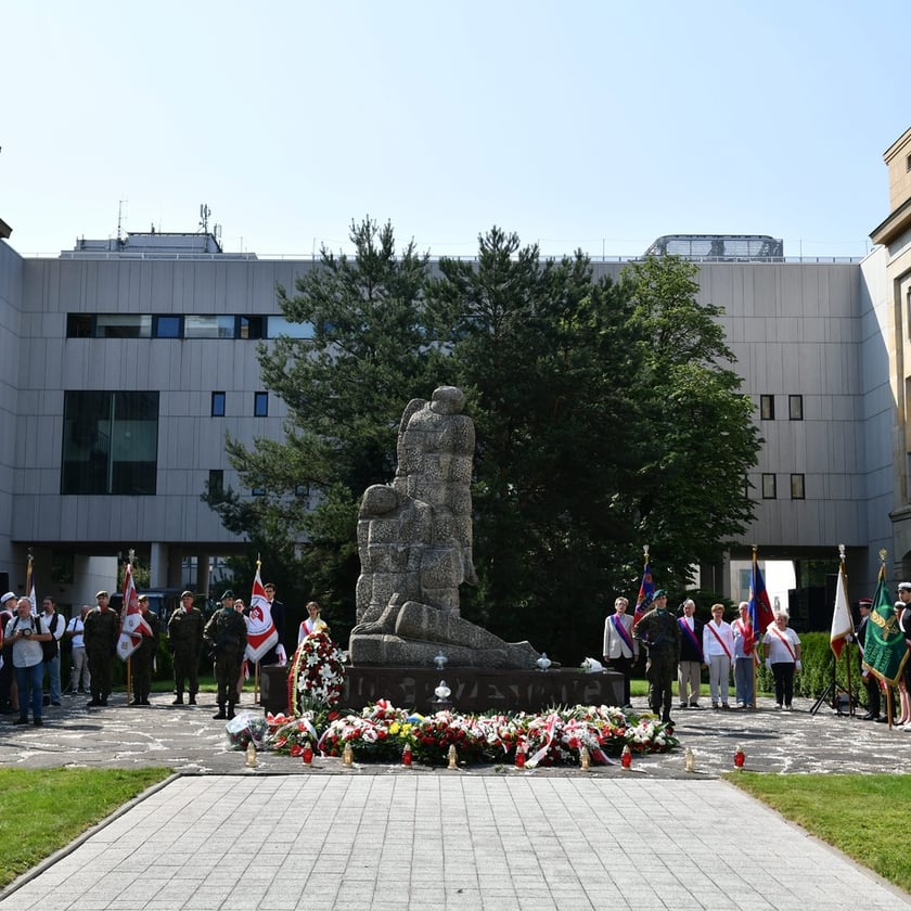 4 lipca pod pomnikiem Pomordowanych Profesorów Lwowskich