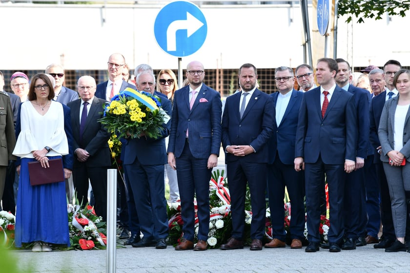 4 lipca pod pomnikiem Pomordowanych Profesorów Lwowskich