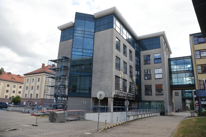Remont zniszczonej w pożarze części CDN przy pl. Grunwaldzkim