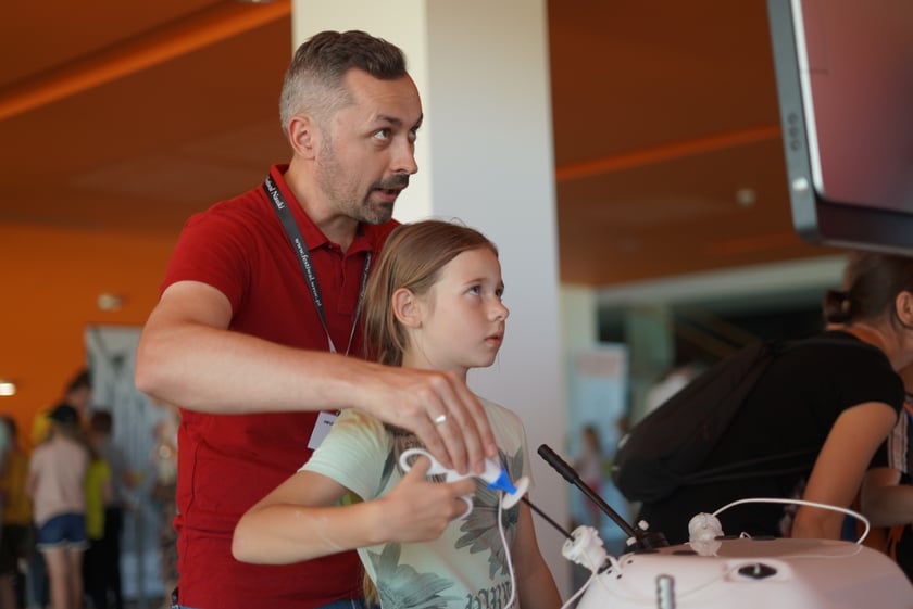 Galeria zdjęć z pierwszego dnia Dolnośląskiego Festiwalu Nauki 2023 we Wrocławiu