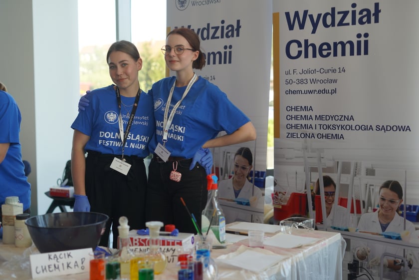Galeria zdjęć z pierwszego dnia Dolnośląskiego Festiwalu Nauki 2023 we Wrocławiu