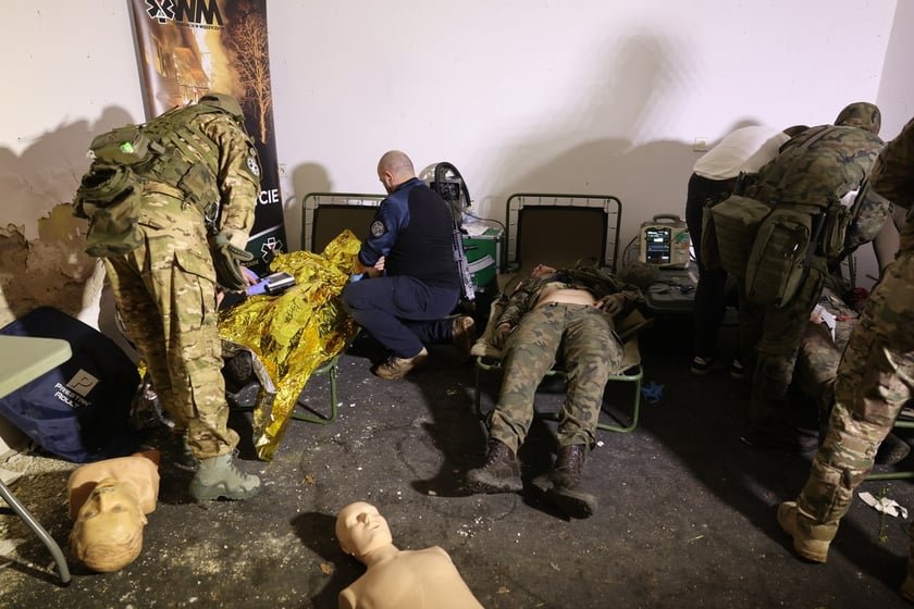 Ćwiczenia w szkole oficerskiej realizowano na podstawie doświadczeń z frontu w Ukrainie