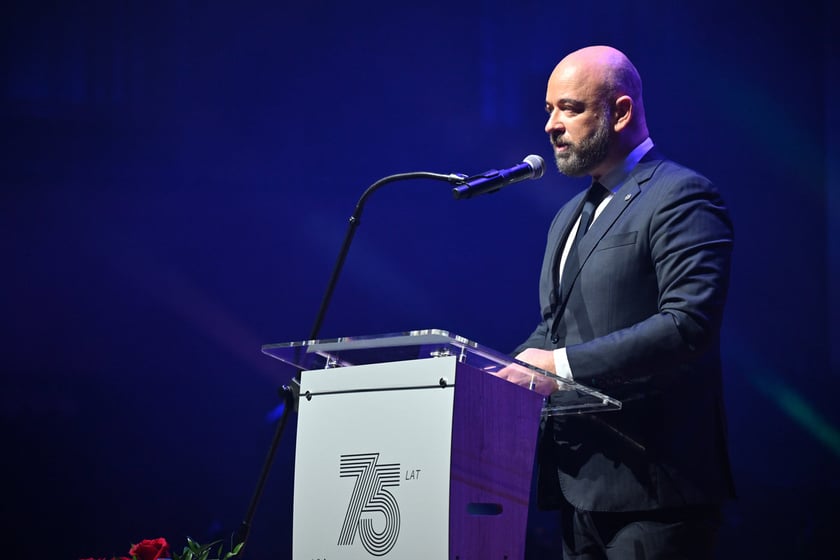 Gala z okazji 75-lecia Uniwersytetu Medycznego we Wrocławiu. Prezydent Wrocławia Jacek Sutryk