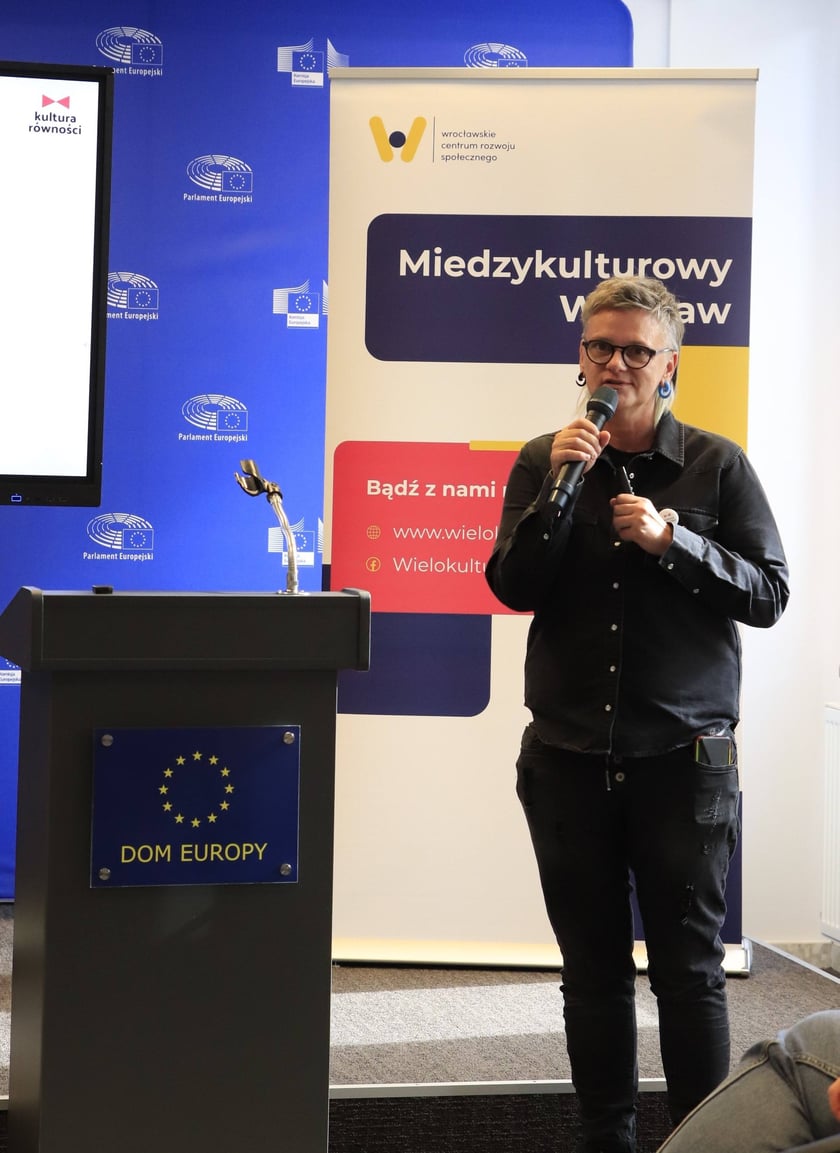 Uczestnicy międzynarodowego projektu @nclusion podczas spotkania w Domu Europy we Wrocławiu, 10 października 2024 r.