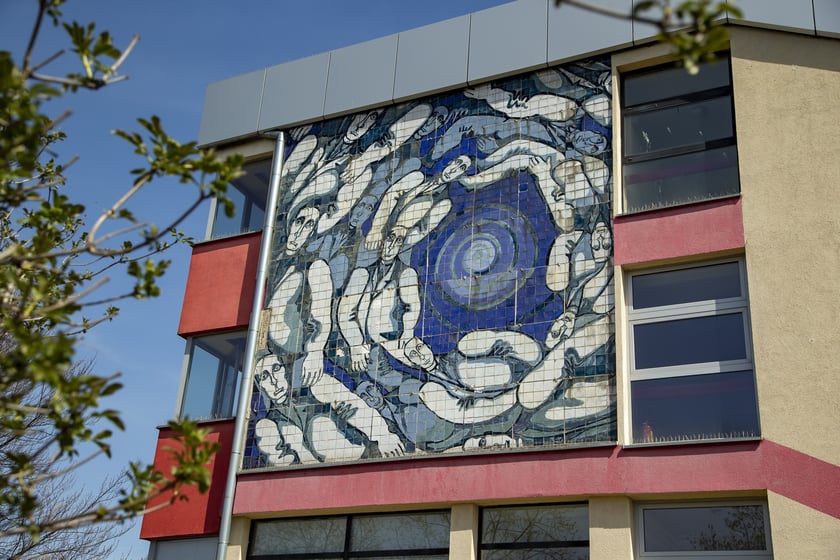 Mozaika Anny Szapkowskiej - Kujawskiej, ul. Joliot-Curie