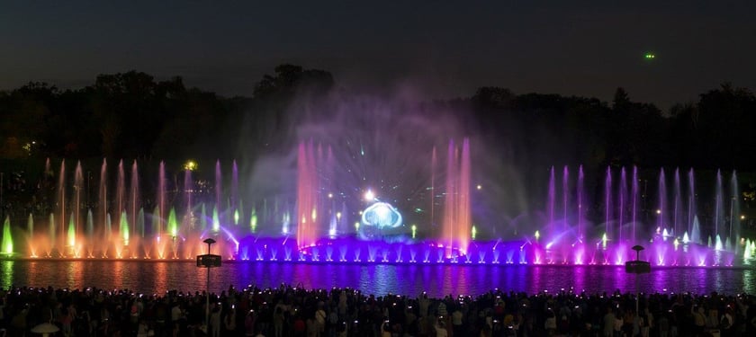 Pokaz fontanny multimedialnej we Wrocławiu. Pierwszy pokaz specjalny po dwuletniej przerwie