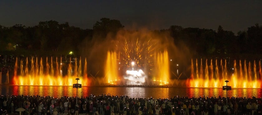 Pokaz fontanny multimedialnej we Wrocławiu. Pierwszy pokaz specjalny po dwuletniej przerwie