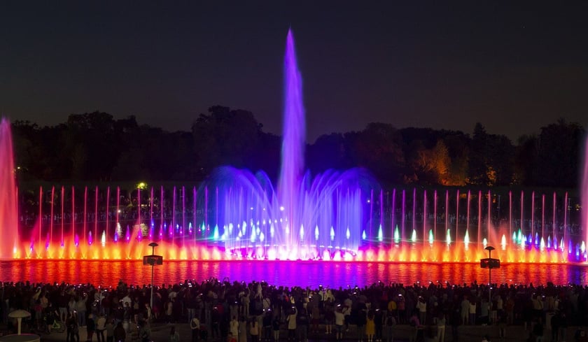 Pokaz fontanny multimedialnej we Wrocławiu. Pierwszy pokaz specjalny po dwuletniej przerwie