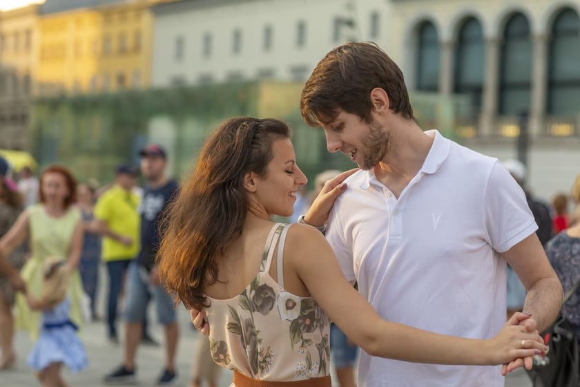 Wrocławska Potańcówka: wrocławianie tanecznie pożegnali wakacje na pl. Wolności [28.08.2022]