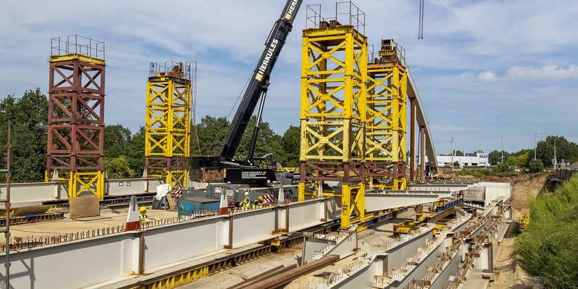 Budowa nowych mostów Chrobrego, wrzesień 2022