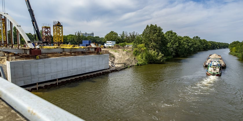 Budowa nowych mostów Chrobrego, wrzesień 2022