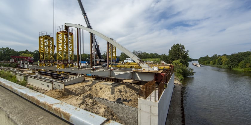 Budowa nowych mostów Chrobrego, wrzesień 2022