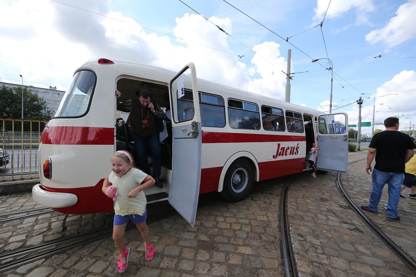 Dzień Otwarty Zajezdni Popowice 2022, zobacz stare autobusy i tramwaje