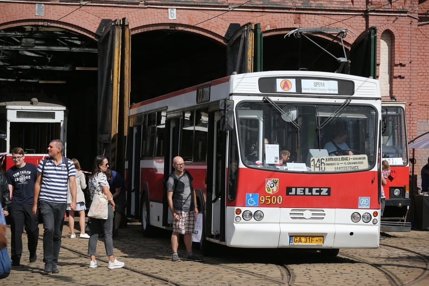 Dzień Otwarty Zajezdni Popowice 2022, zobacz stare autobusy i tramwaje