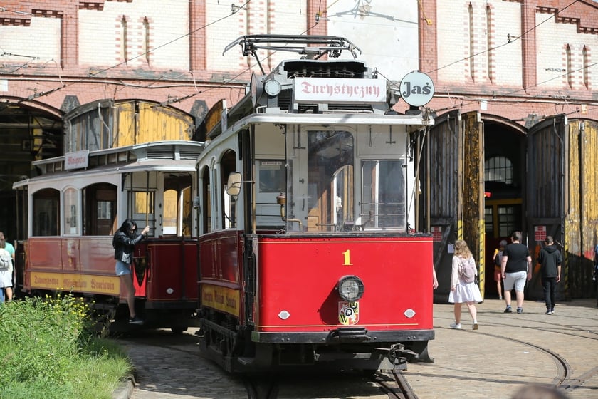 Dzień Otwarty Zajezdni Popowice 2022, zobacz stare autobusy i tramwaje