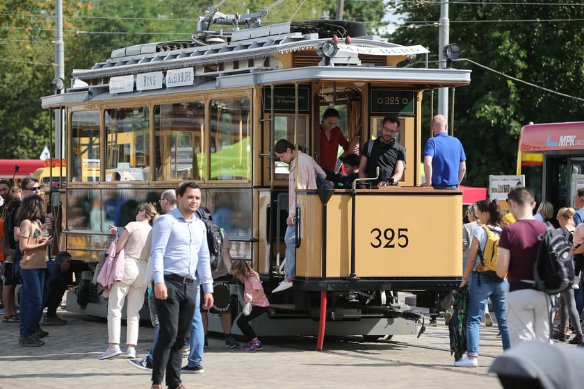 Dzień Otwarty Zajezdni Popowice 2022, zobacz stare autobusy i tramwaje